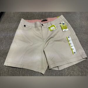 Lee Women’s Shorts Natural Fit Size 12 M New With Tags